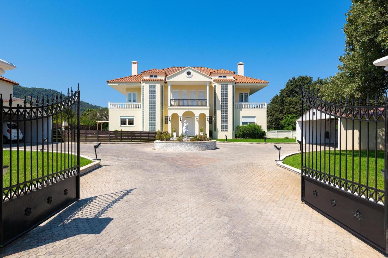 Villa Montefile *