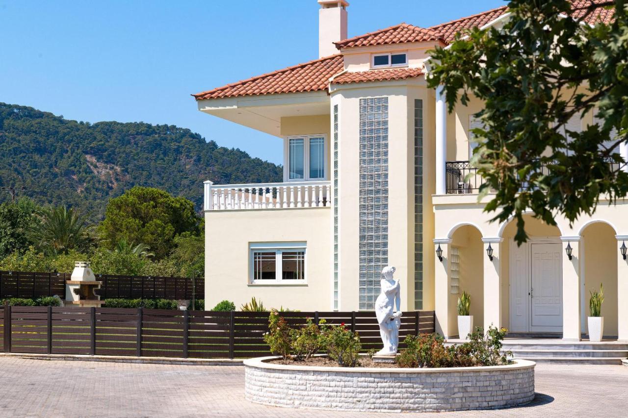 Montefile Villa